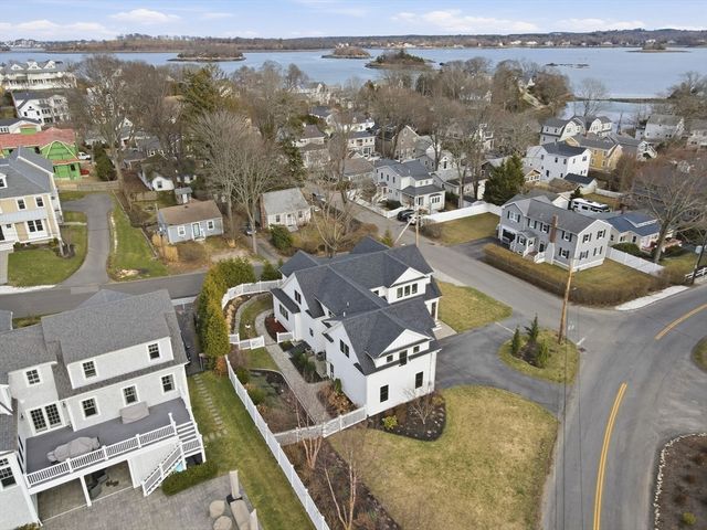 28 Marsh St, Hingham, MA 02043