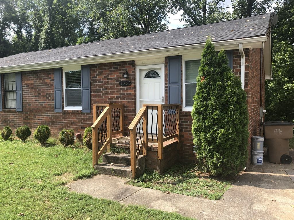 2352 Cooper Ter, Nashville, TN 37216