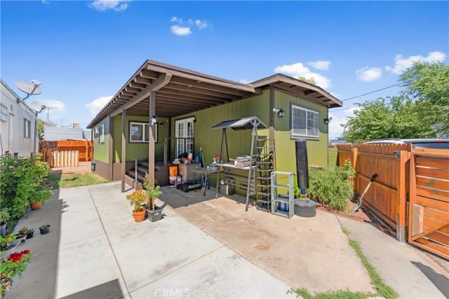 723 W Avenue I, Lancaster, CA 93534