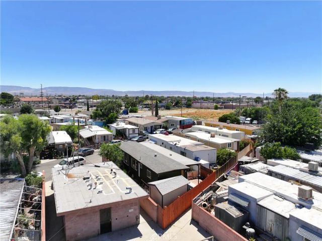 723 W Avenue I, Lancaster, CA 93534
