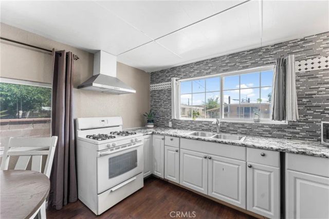 723 W Avenue I, Lancaster, CA 93534