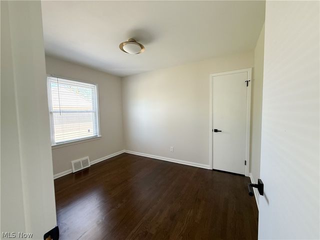15305 Steinway Boulevard, Maple Heights, OH 44137