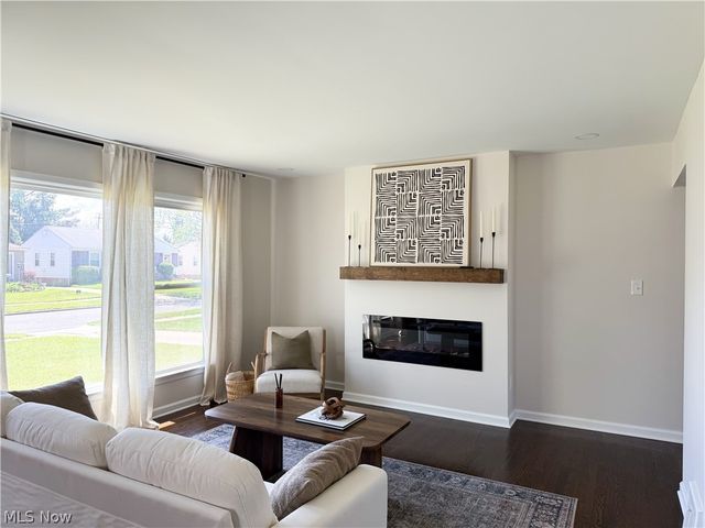 15305 Steinway Boulevard, Maple Heights, OH 44137