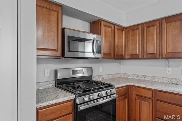 518 Bargraves Boulevard B, Troy, IL 62294