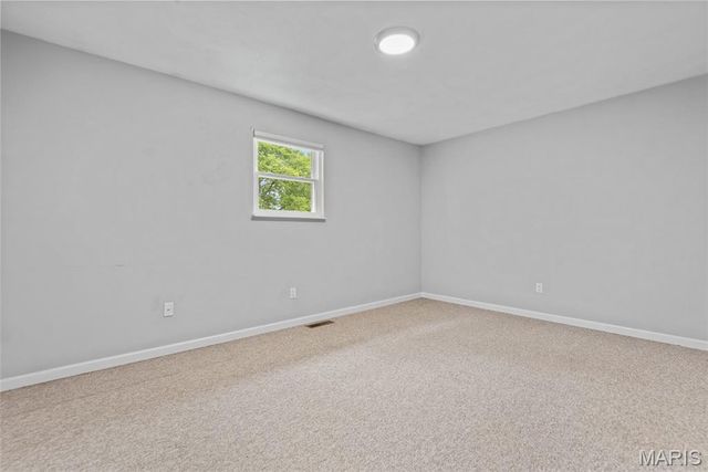 518 Bargraves Boulevard B, Troy, IL 62294