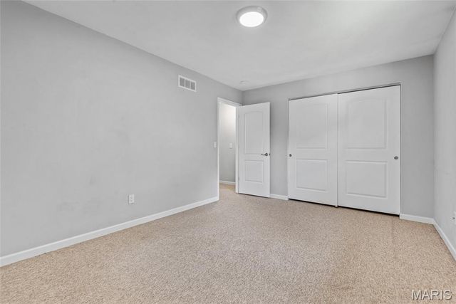 518 Bargraves Boulevard B, Troy, IL 62294