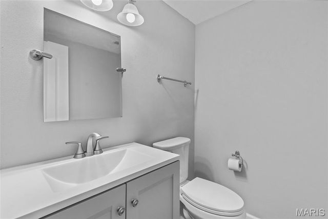 518 Bargraves Boulevard B, Troy, IL 62294