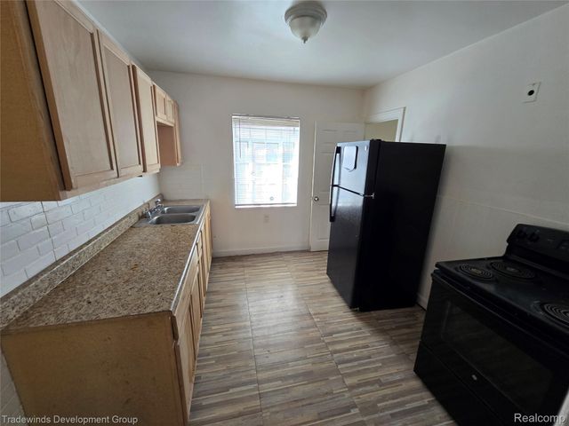 16810 Monte Vista Street, Detroit, MI 48221