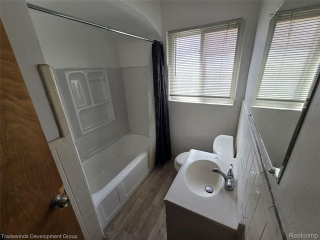 16810 Monte Vista Street, Detroit, MI 48221