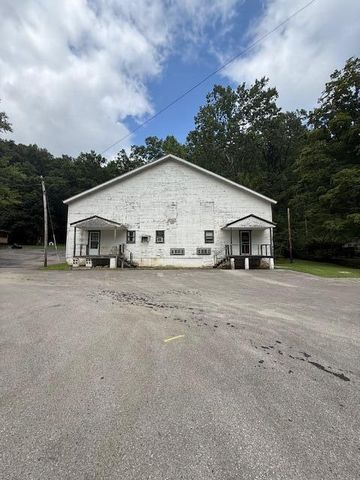 133 Old Campus Road, Frenchburg, KY 40322