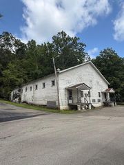 133 Old Campus Road, Frenchburg, KY 40322