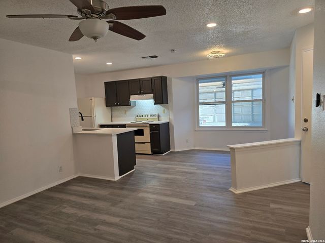 6826 ARBOR SPRINGS DR, San Antonio, TX 78249