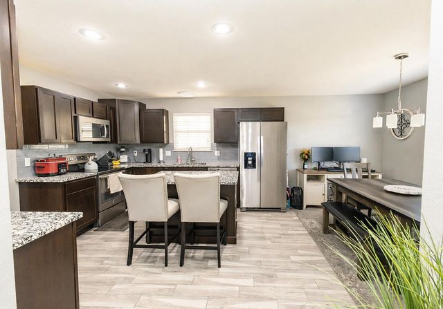 2205 W Drake Street, Springfield, MO 65810