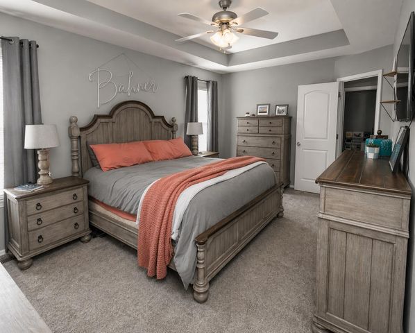 2205 W Drake Street, Springfield, MO 65810