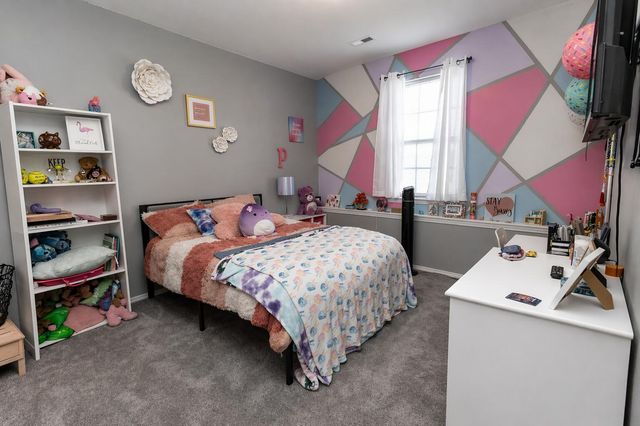 2205 W Drake Street, Springfield, MO 65810
