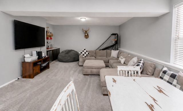 2205 W Drake Street, Springfield, MO 65810