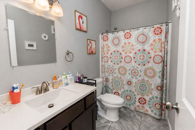 2205 W Drake Street, Springfield, MO 65810