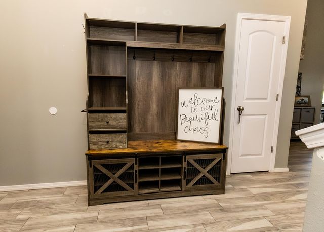 2205 W Drake Street, Springfield, MO 65810