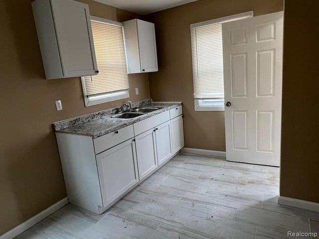 16213 Tuller Street, Detroit, MI 48221