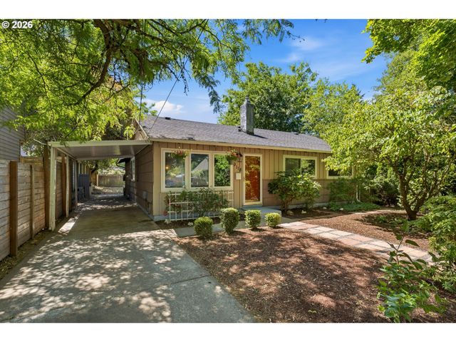 9118 N SMITH St, Portland, OR 97203