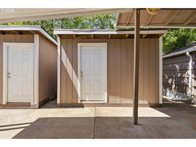9118 N SMITH St, Portland, OR 97203