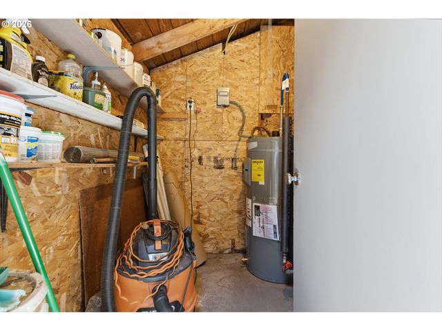 9118 N SMITH St, Portland, OR 97203