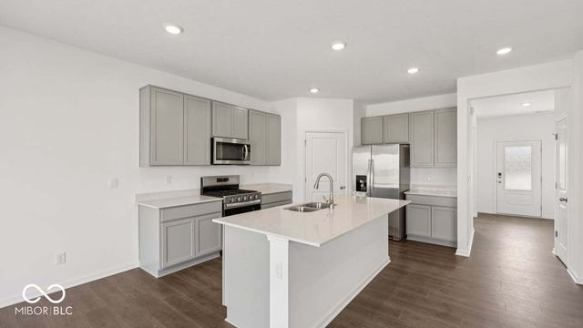 9138 Steinbeck Lane, Indianapolis, IN 46239