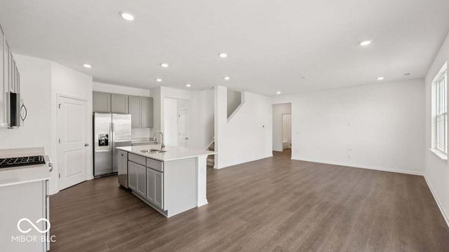 9138 Steinbeck Lane, Indianapolis, IN 46239