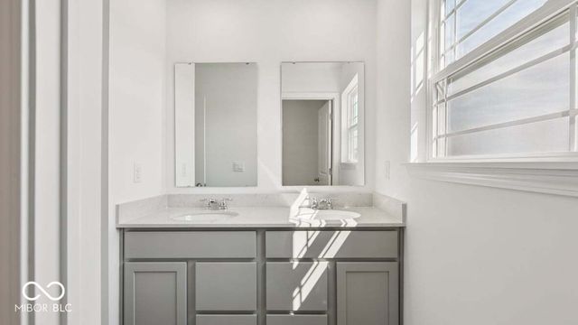 9138 Steinbeck Lane, Indianapolis, IN 46239