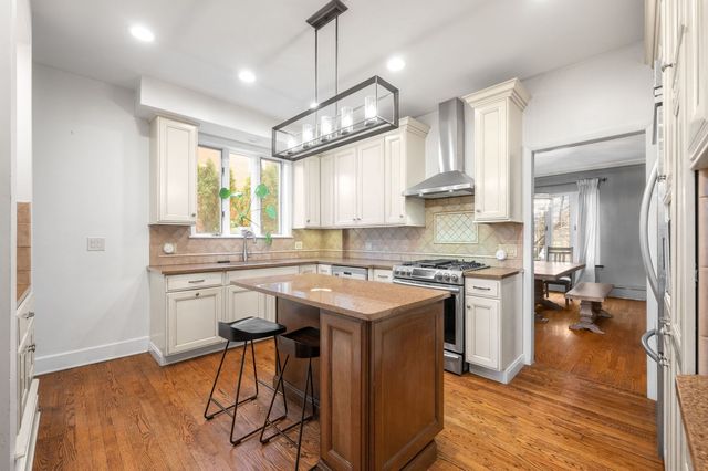 1210 William Street, River Forest, IL 60305