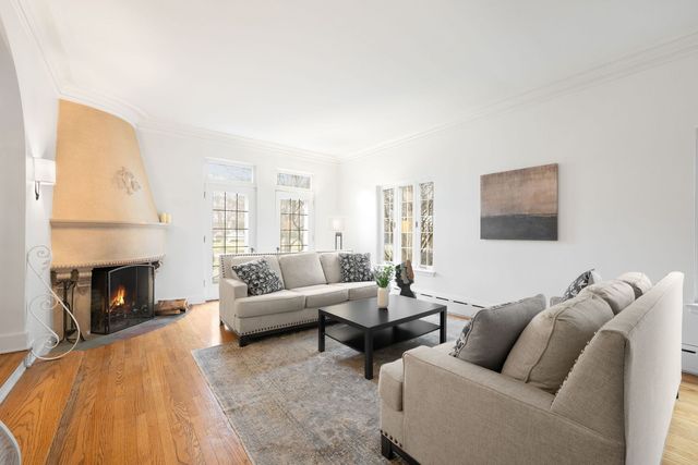 1210 William Street, River Forest, IL 60305