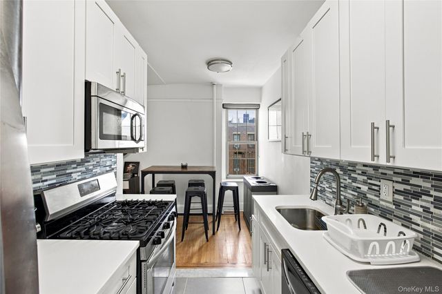 1100 Grand Concourse 5J, Bronx, NY 10456