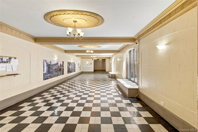 1100 Grand Concourse 5J, Bronx, NY 10456