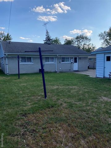 931 E Kalama Avenue, Madison Heights, MI 48071