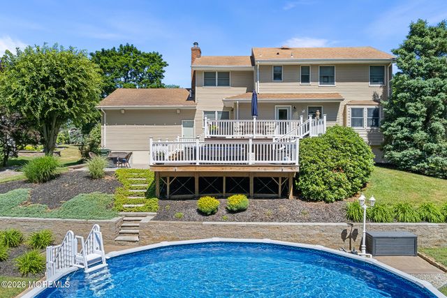 22 Meadowbrook Lane, Freehold, NJ 07728