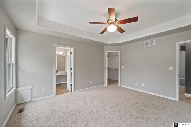 16650 Redwood Street, Omaha, NE 68136