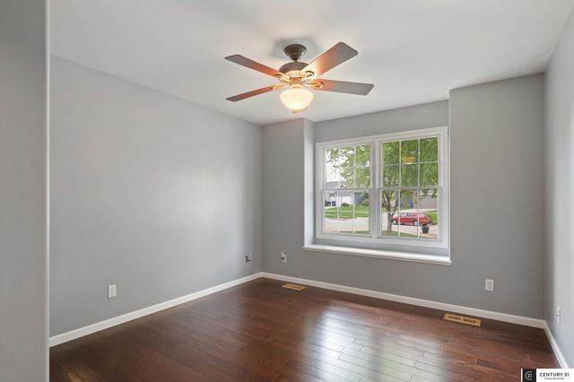 16650 Redwood Street, Omaha, NE 68136