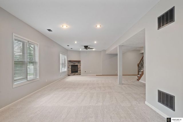 16650 Redwood Street, Omaha, NE 68136