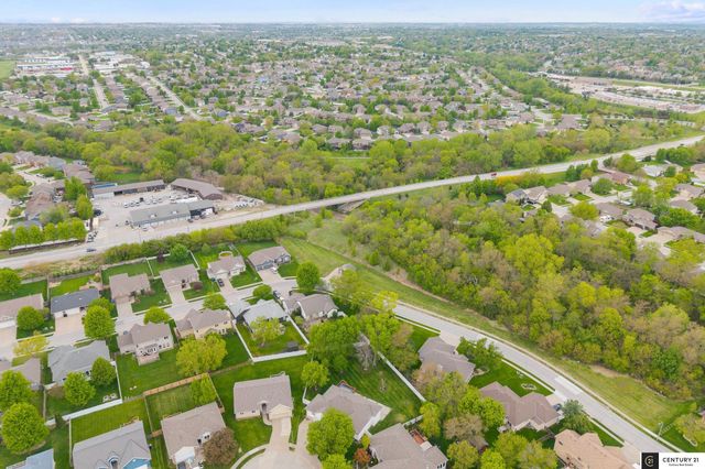 16650 Redwood Street, Omaha, NE 68136