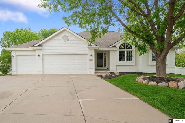 16650 Redwood Street, Omaha, NE 68136
