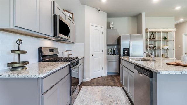 252 Pipers Lane, Sulphur, LA 70665