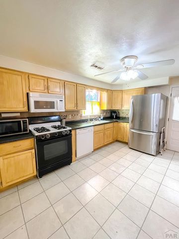 1322 Lincoln Ave, La Junta, CO 81050