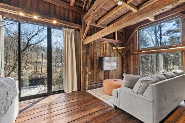 200 Chestnut Ridge Road, Bedford Corners, NY 10549