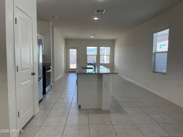 4722 N 194TH Drive, Litchfield Park, AZ 85340