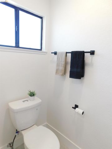 3042 Potrero Way, Fairfield, CA 94534