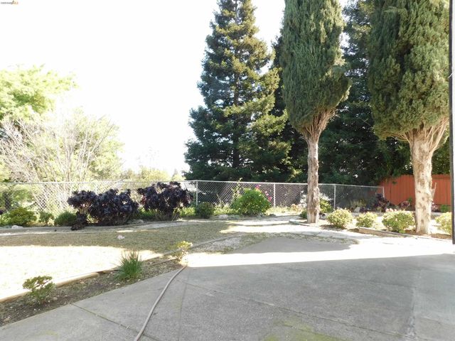 3042 Potrero Way, Fairfield, CA 94534