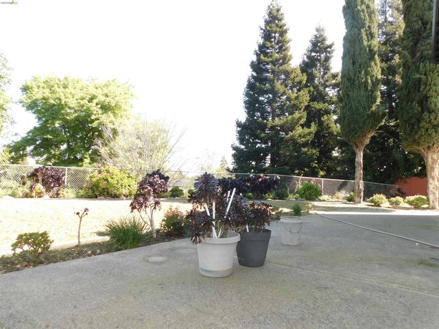 3042 Potrero Way, Fairfield, CA 94534