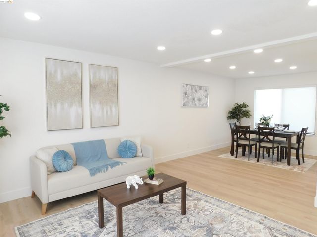 3042 Potrero Way, Fairfield, CA 94534