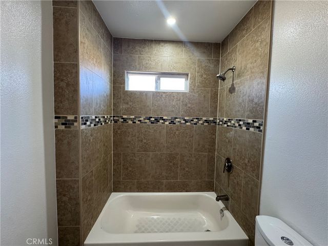 847 W Gage Avenue, Los Angeles, CA 90044