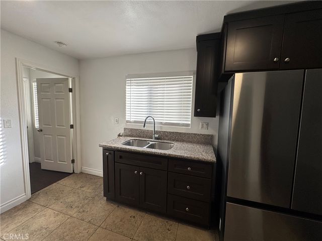 847 W Gage Avenue, Los Angeles, CA 90044